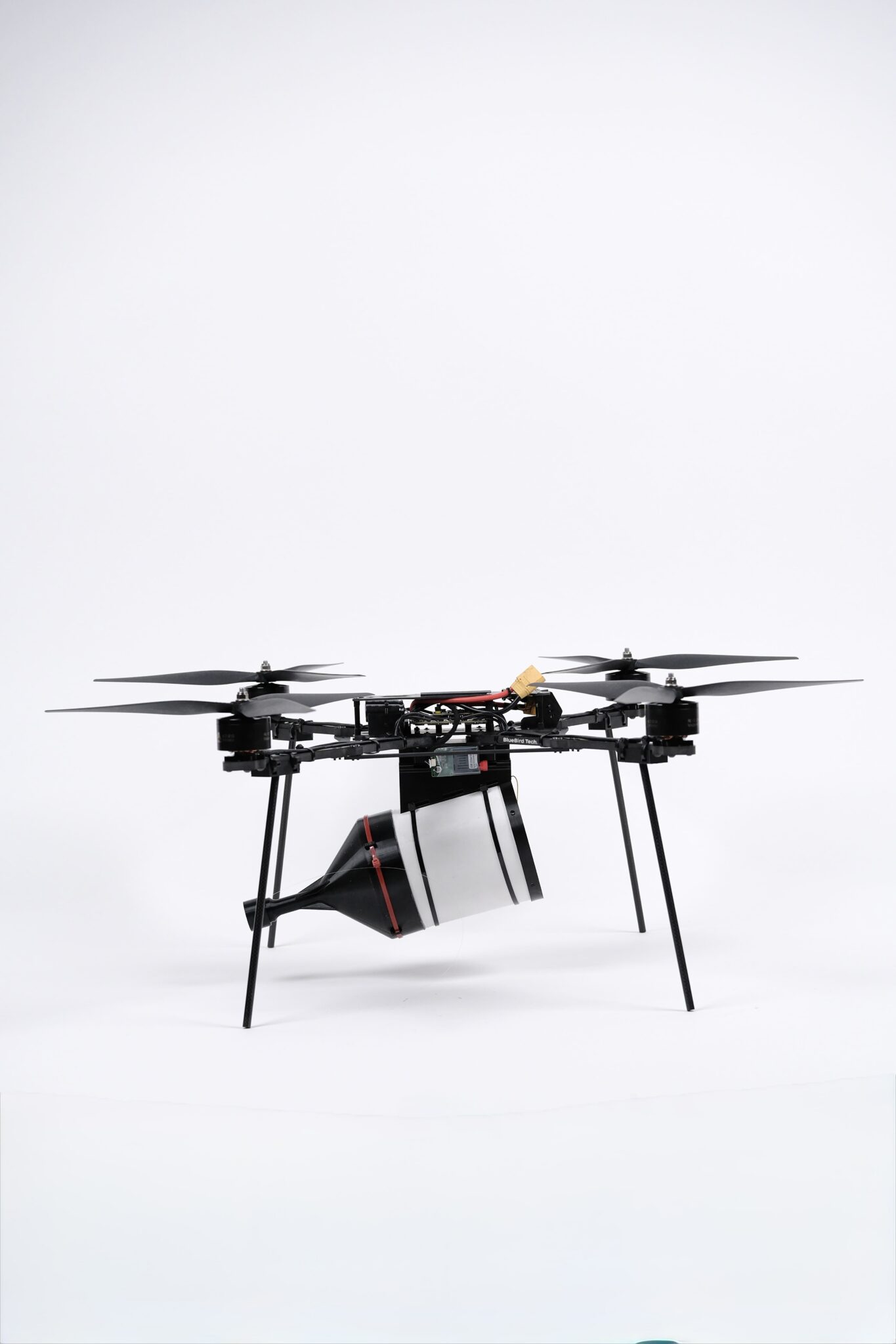 FPV дрон на оптоволокне Жах 15”